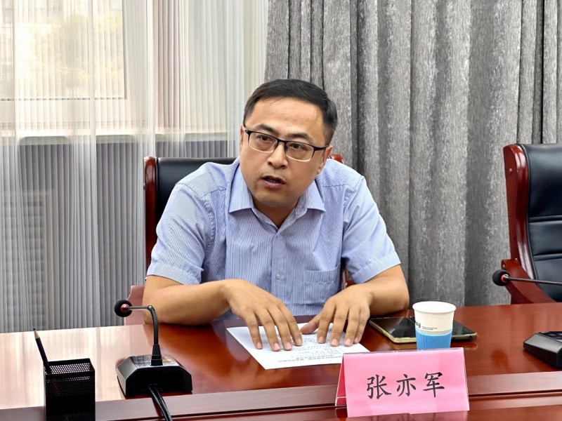 山西左权县委书记石勇与中农信投(上海)供应链公司副总经理张亦军一行举行工作会谈