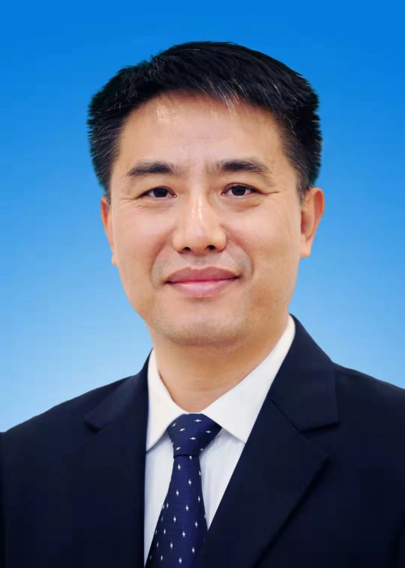 党委副书记、校长田祥宇