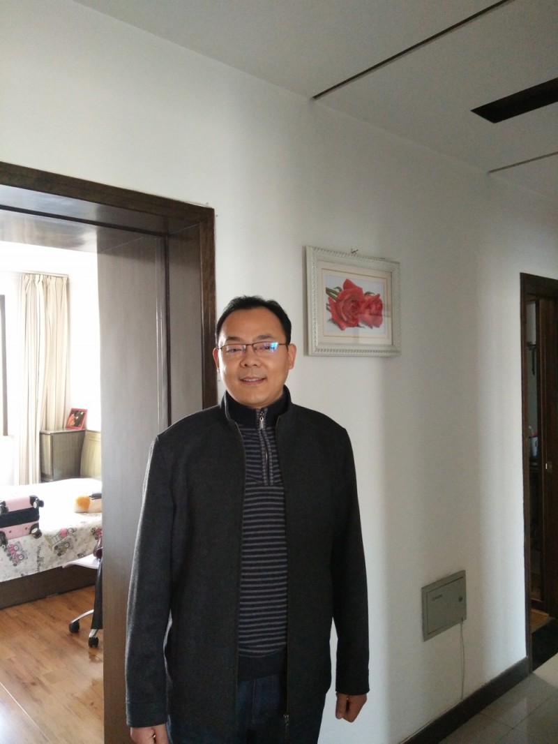 5.张军旗生活照