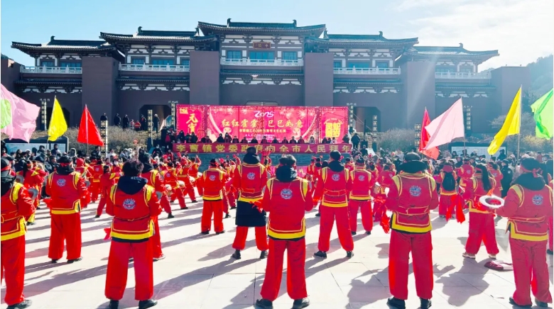 李曹镇举办2025年元宵节文艺汇演