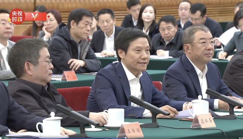 民营企业座谈会召开，马云、马化腾现身，任正非、王兴兴、雷军等现场发言