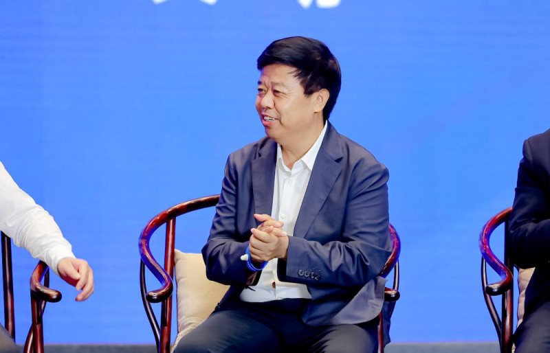 世华学院姜岚昕 高度褒扬晋南钢铁总裁张天福f