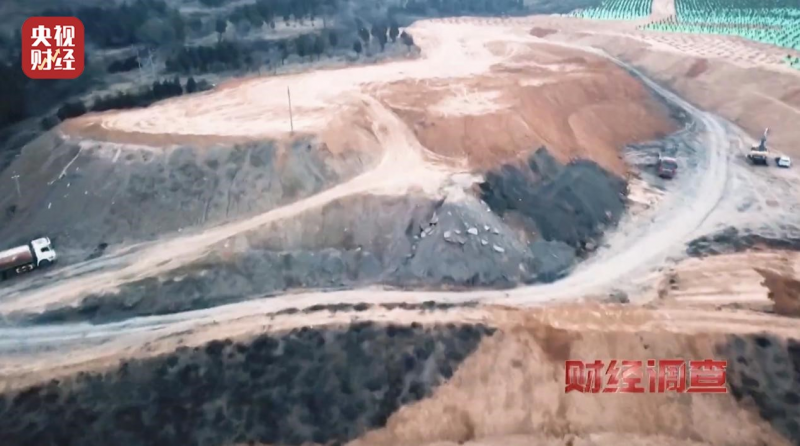 倾倒之患!汾河部分流域煤矸石无序堆存,生态“伤口”亟待缝合3