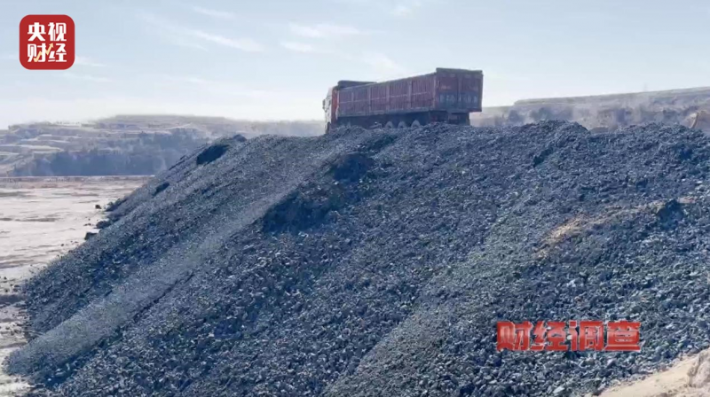 倾倒之患!汾河部分流域煤矸石无序堆存,生态“伤口”亟待缝合