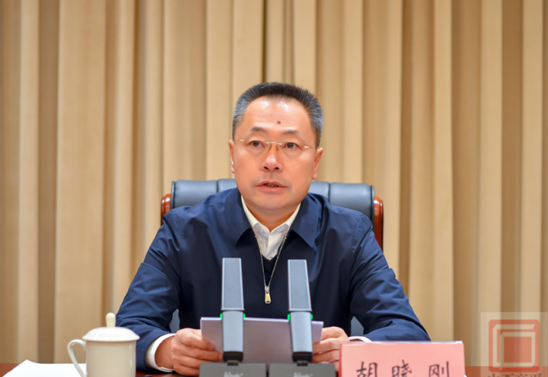 临汾市常务副市长胡晓刚