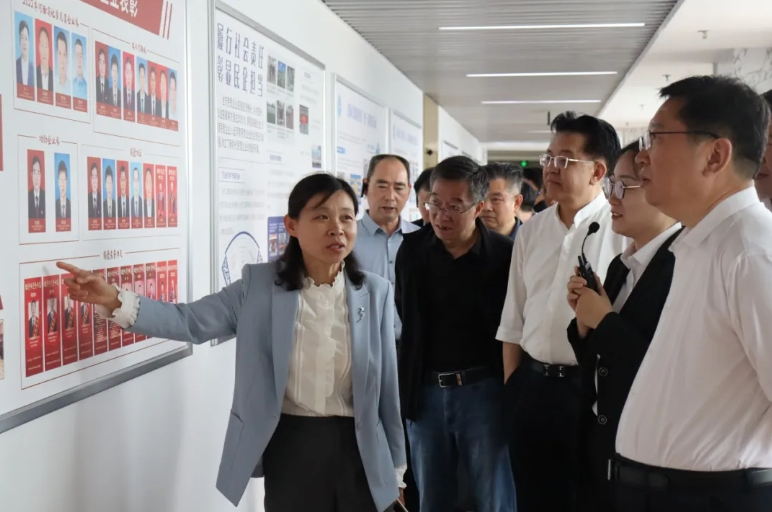 全省工商联系统组织建设现场会暨会员管理改革会议在鹤壁召开 河南省总商会副会长、河南省晋商会会长郭启文应邀参加