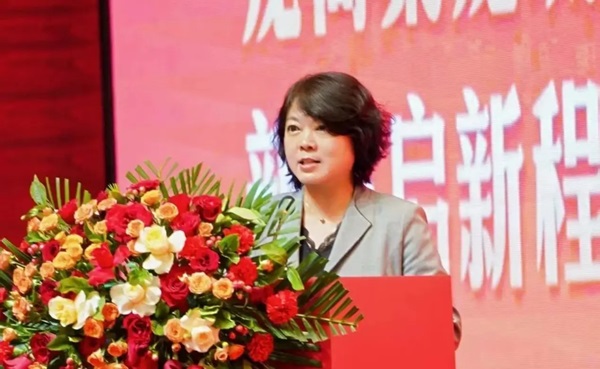 830ac7ece0e84c67a0ddafca9cf5ee5f-