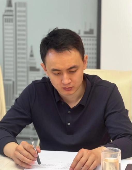 大连市山西商会厚朴九届助学金评定会议召开 十二位学子获评助学金