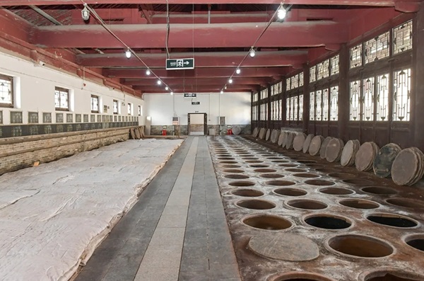 汾酒，6000年的“酿造技艺教科书”