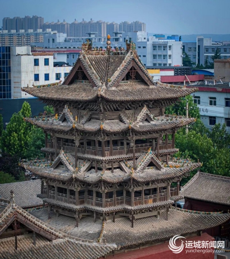 54c46eef-1e03-4af5-ba48-4a5f4e52bce7_watermark