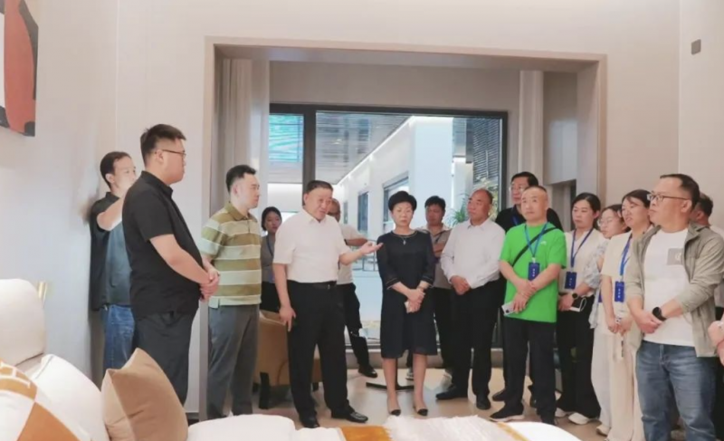 晋善晋美·央地国民企合创未来·夏季交流会领导代表莅临中德集团观摩考察