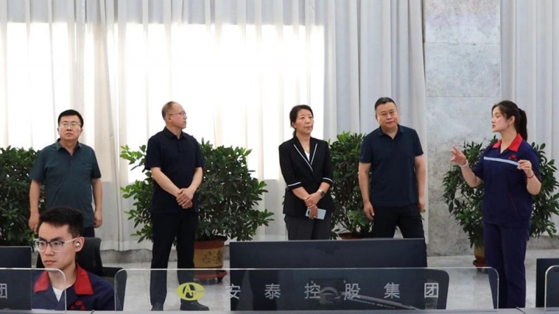 山西省行政执法专项整治及涉企行政执法工作调研组在介休市调研