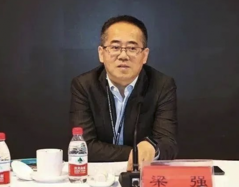 70后山西籍梁强正式出任东方资产董事长