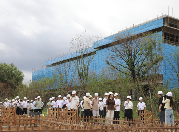 山西省长治市新地标崛起-洲际皇冠假日酒店封顶仪式盛大举行