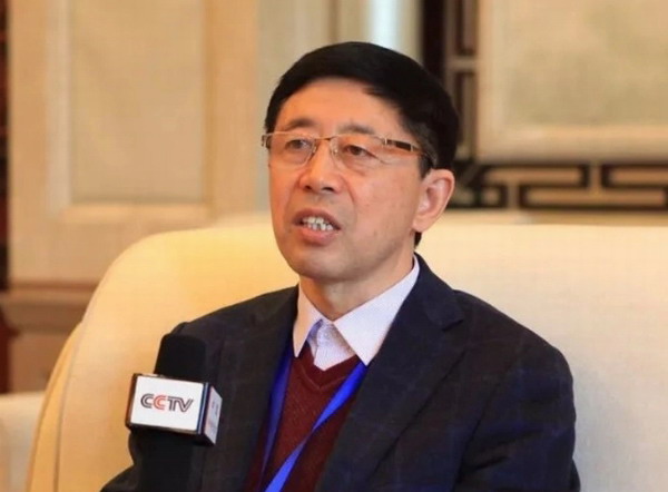 牛扎根 扎根大地 公而忘私