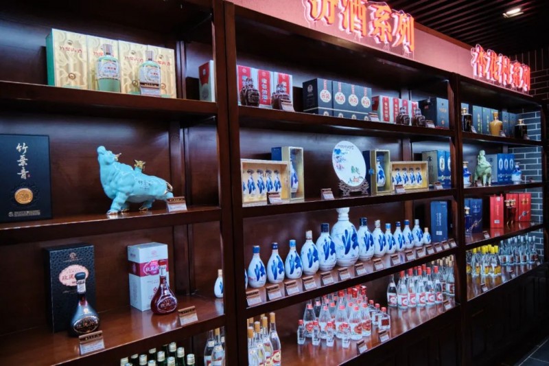 一枚商标里的白酒品牌觉醒