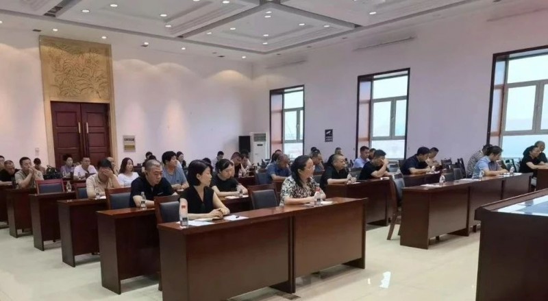 山西省晋中市寿阳县召开民营企业赋能成长培训会1