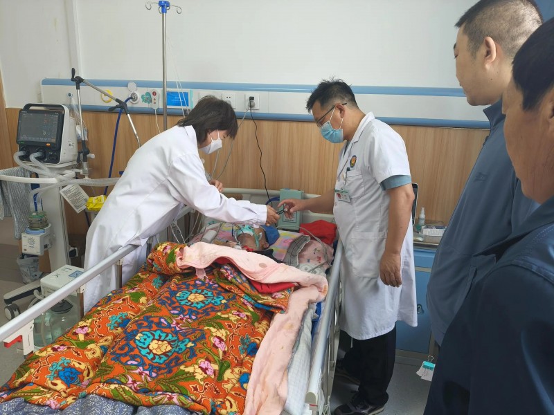 朗豪集团与岚县医疗集团人民医院正式签约合作4