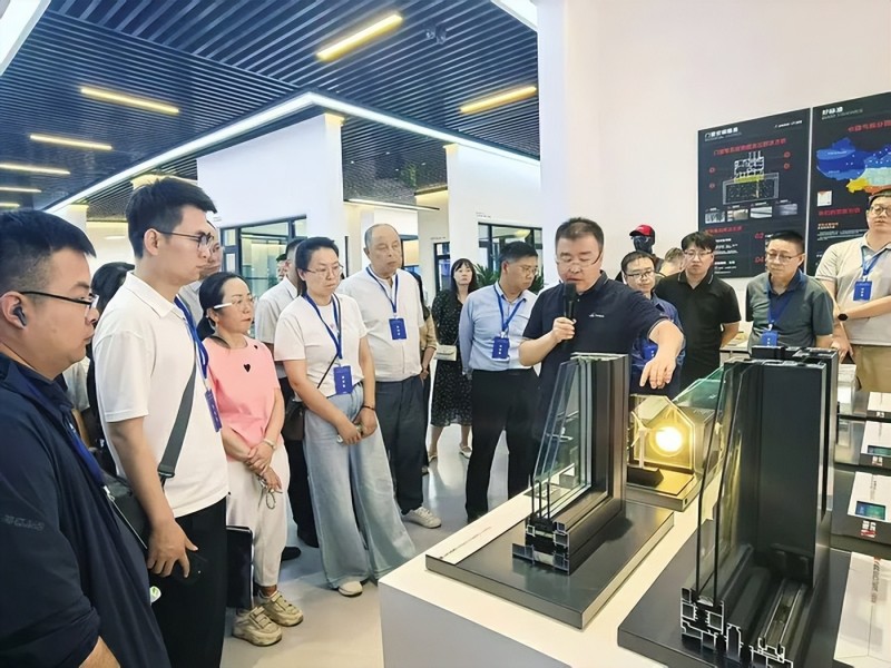 中德集团携晋企绘高质量发展蓝图：“点”“件”“家”联动扬帆6