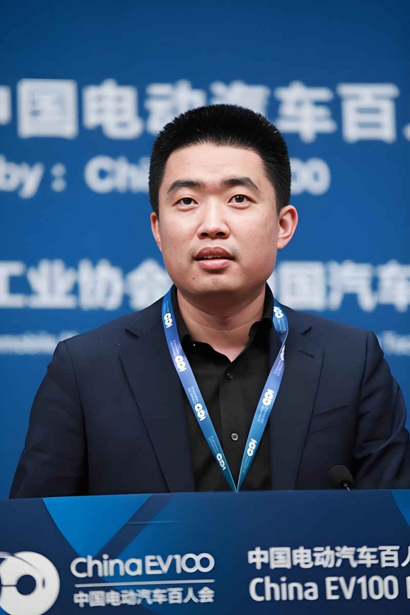 李想哽咽感谢美团王兴，称是他创业史上最大的“贵人相助”