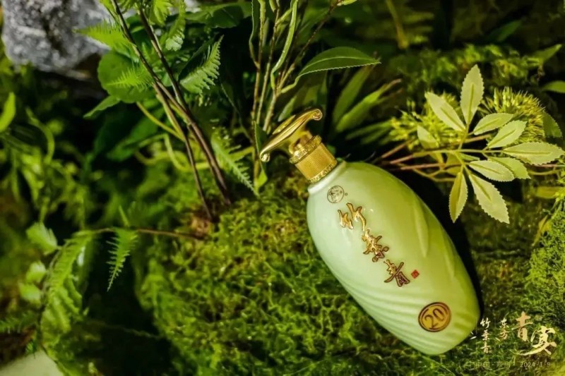 竹叶青系列丨酒标变“年轮”，竹叶青的消费简史