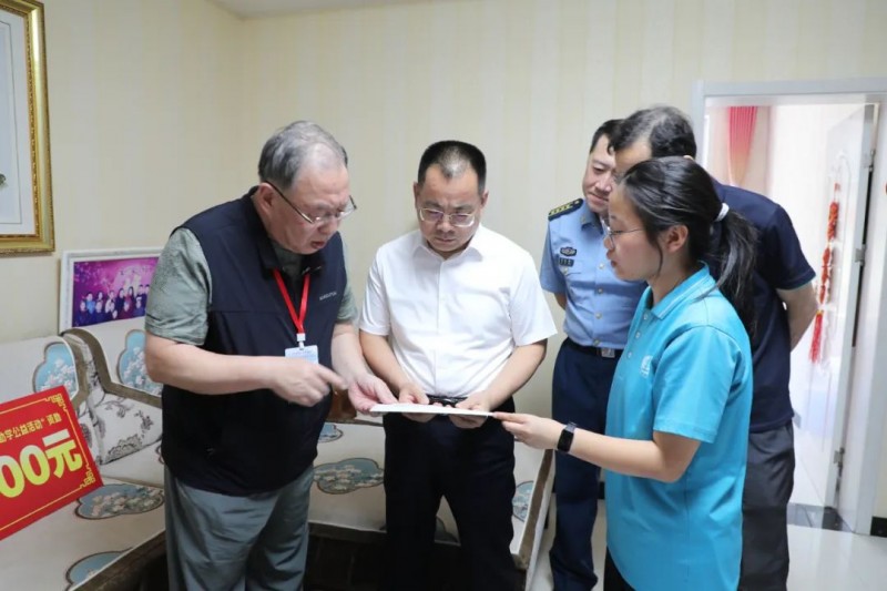 山西省吕梁市石楼县举行“2025晋绥情•阳光助学公益活动”捐助仪式 50万元助力100名寒门学子圆大学梦5