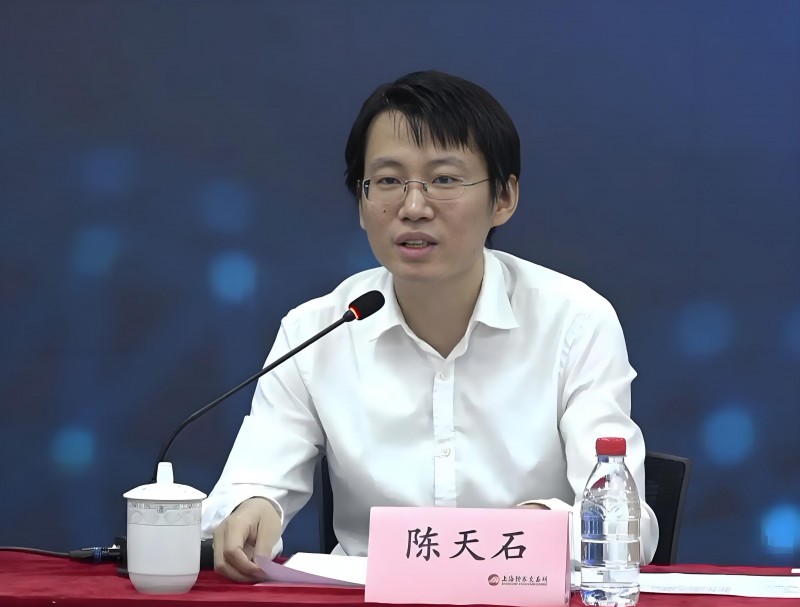 国产AI芯片第一股市值飙升!寒武纪85后创始人身价超1500亿