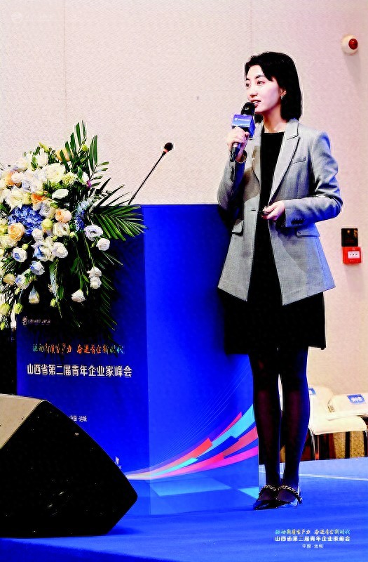 运城市招商投资促进中心陈卓:双语推介展风采 青春担当促招商