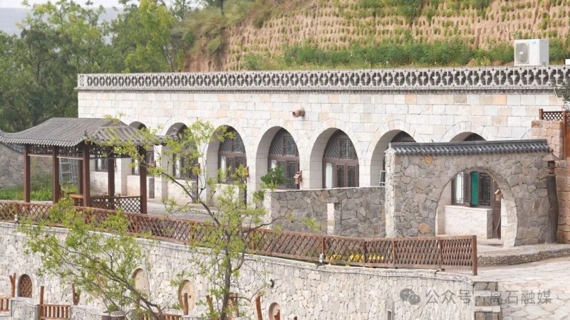 山西省离石区组织退休老干部观摩调研重点项目2