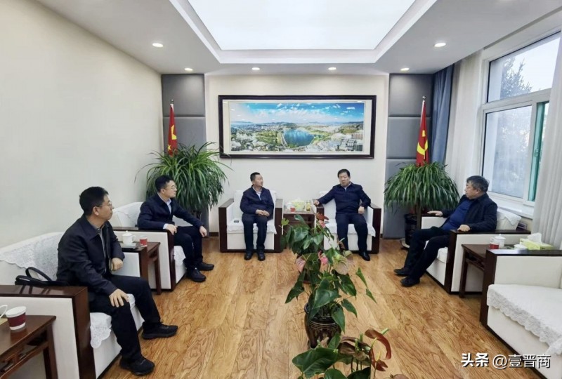 忻州五台县长贾文柱希望山西四建集团积极参加五台县康养产业发展