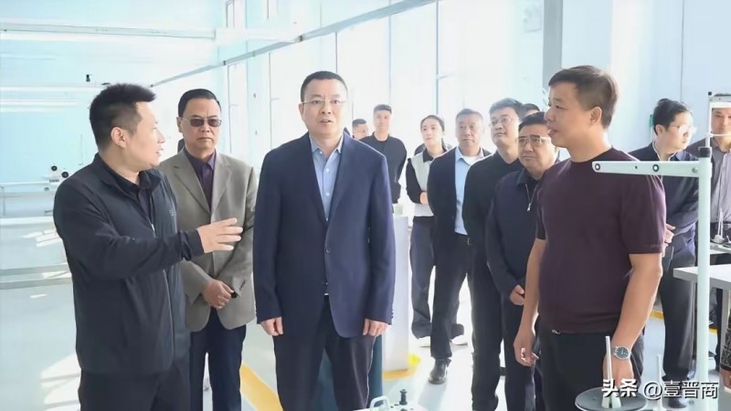 山西曲沃县县长孙惠生主持重点项目座谈会