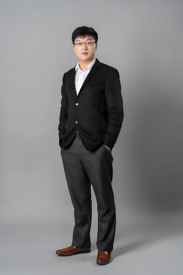 刘振宇 陕西绝顶人峰网络科技有限公司董事长  陕西省山西商会  游戏生态服务