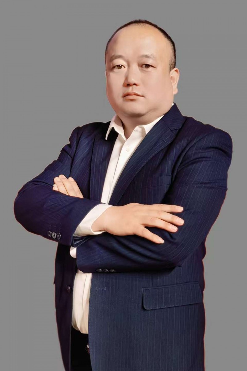 贾晓飞  山西胜飞厨业科技有限公司董事长  太原市昔阳商会  主营：全屋定制、商用厨房