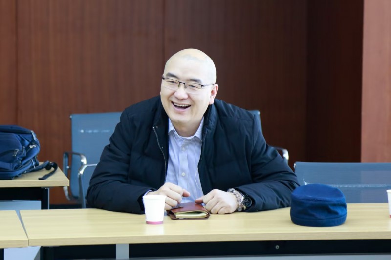 贾国栋  山西海洛斯铸锻件有限公司总经理  美国晋商总会  主营：装备制造及进出口业务