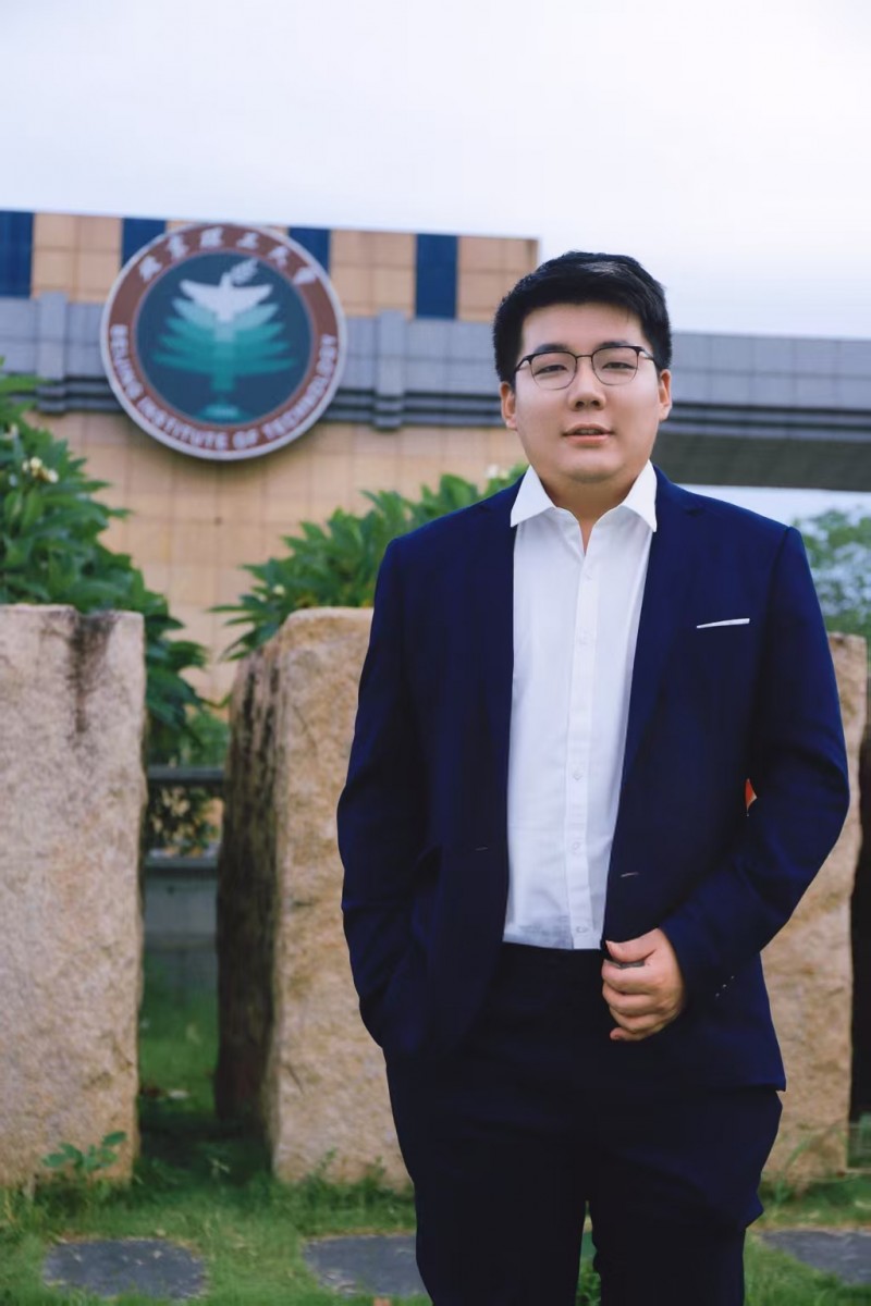 刘帅 珠海市九瑞教育科技有限公司总经理 珠海市山西商会 主营:航空科技教育 航空教具开发