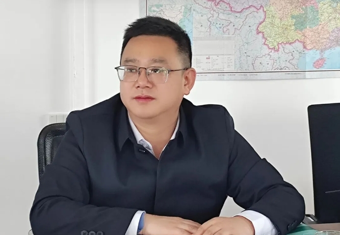 通江县招商局领导到访终身荣誉会长单位同兴集团座谈交流 共商产业合作新机遇