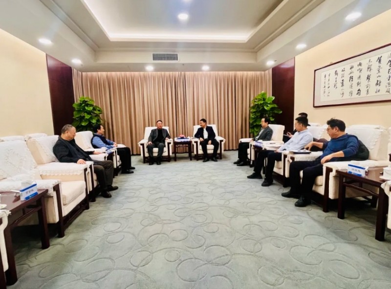 天津市山西商会党委书记、会长王利明带领企业家团队拜会中新生态城党委书记、管委会主任李龙