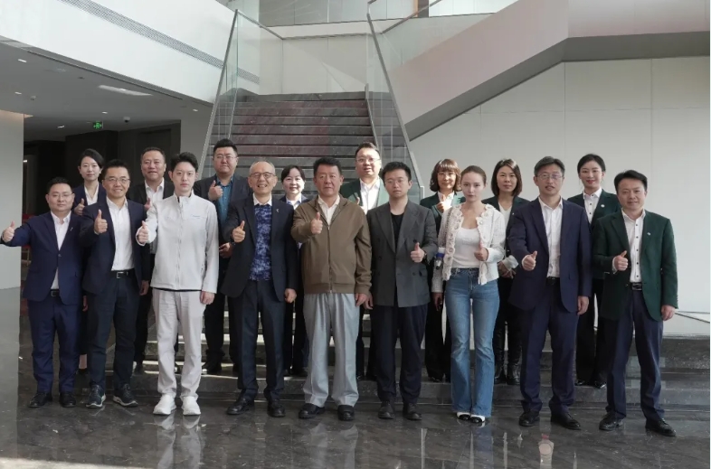 鹏飞深圳鹏城之行：与金蝶集团深化交流 共谋企业管理数字化新路径