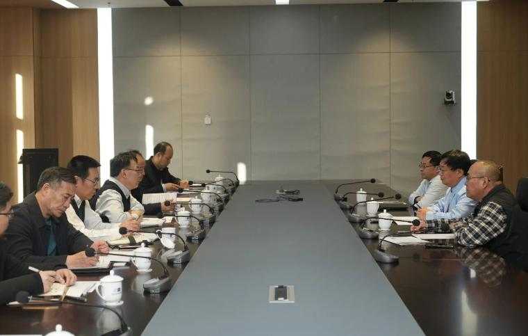 山西焦煤集团一行到清华山西院调研