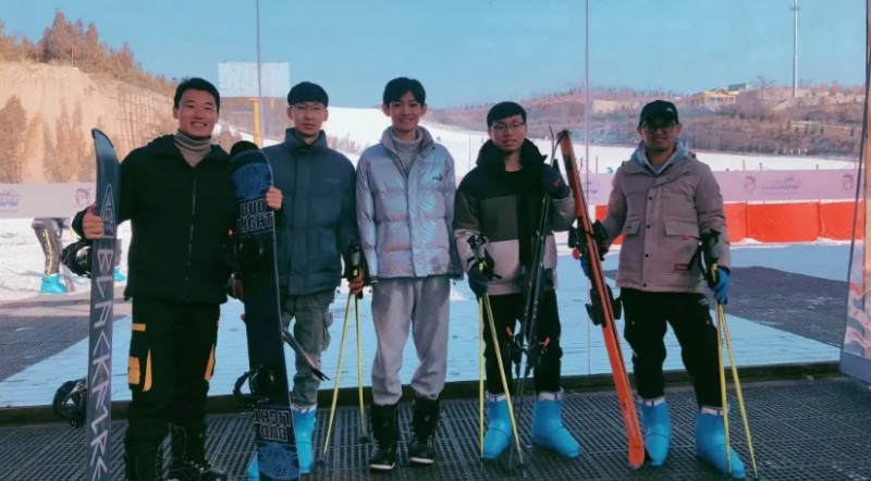 太原理工大学无臂博士生，用脚敲出4篇SCI论文！