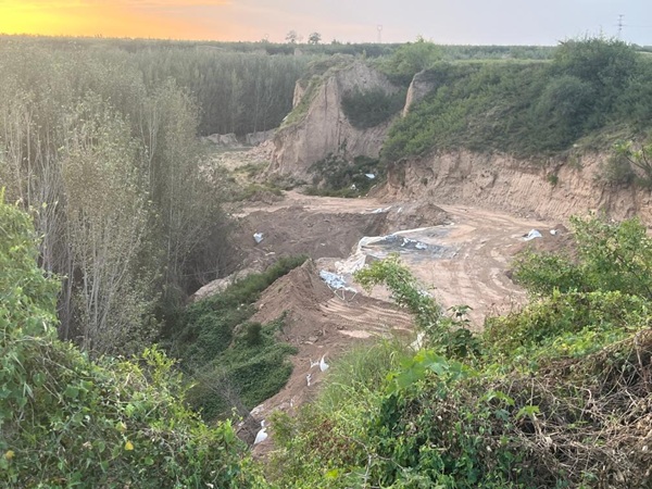 一起含砷危废跨省倾倒案追踪