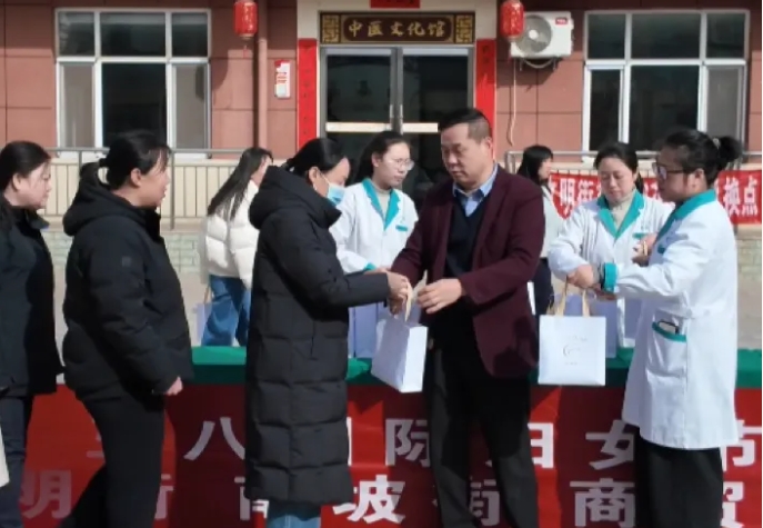 爱心企业&ldquo;三八&rdquo;送温情 暖心物资致敬社区&ldquo;她&rdquo;力量
