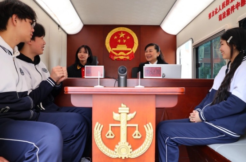 三级法院牵头 十二部门联动 重庆这堂春日法治课融合普法护民生