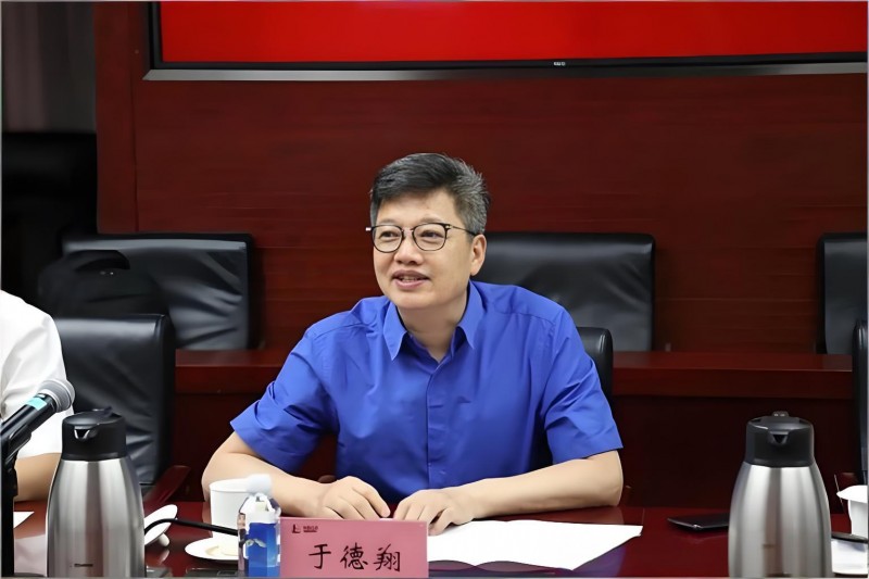 于德翔 硕士学位 高级工程师 特锐德董事长 特来电董事长