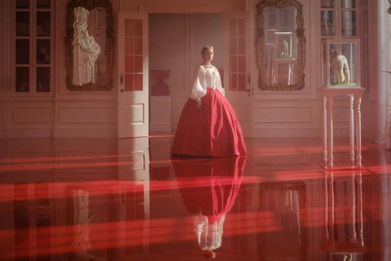 新版《呼啸山庄》不需要你看原著，看过短剧你就懂