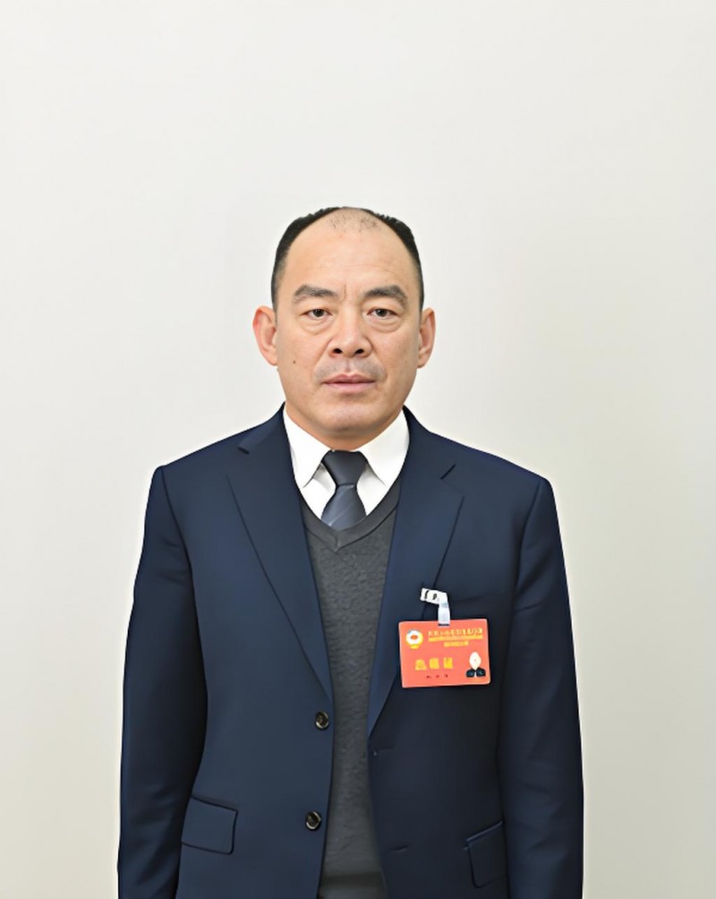 韩燕军 山西通宝鑫能投资控股有限公司总经理、执行董事 山西通宝鑫能物流有限公司董事长