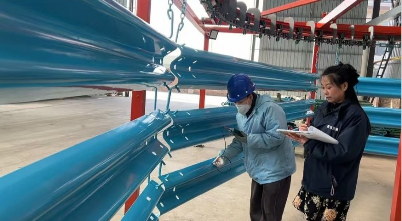 开局起势,实干争春!| 工程机械公司首笔波形护栏订单圆满落地,高质量交付