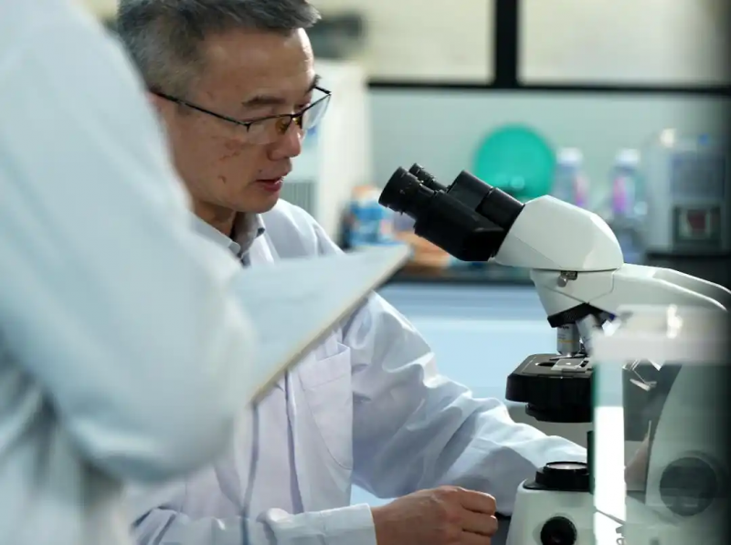 每天用眼控仪工作十几个小时,蔡磊要死磕渐冻症到最后一刻6