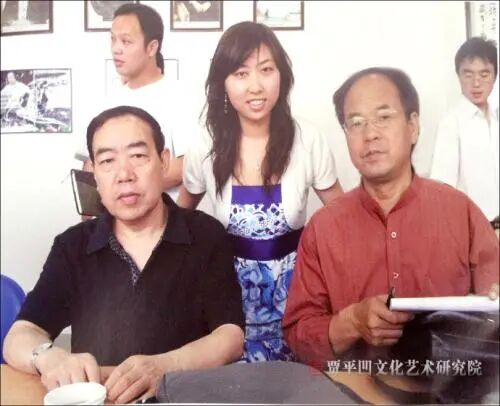 贾浅浅论文被指涉嫌抄袭其父贾平凹作品，个别段落时隔20年&ldquo;张冠李戴&rdquo;重新发表；该论文系西安建筑科技大学青年科技基金项目研究成果3