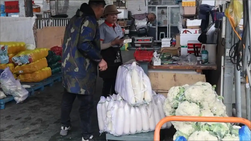 箱包女王破产后卖包子重启人生